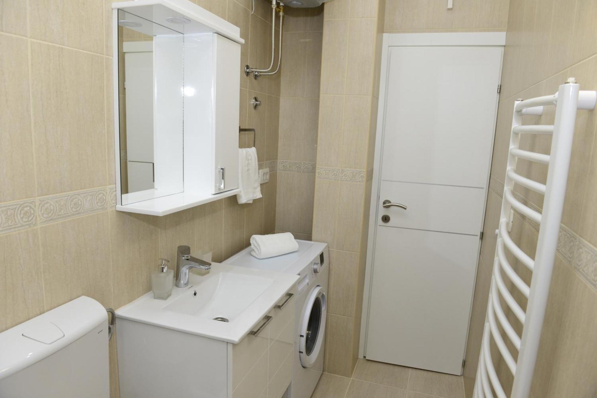 Apartmani Stefanija Tivat Buitenkant foto