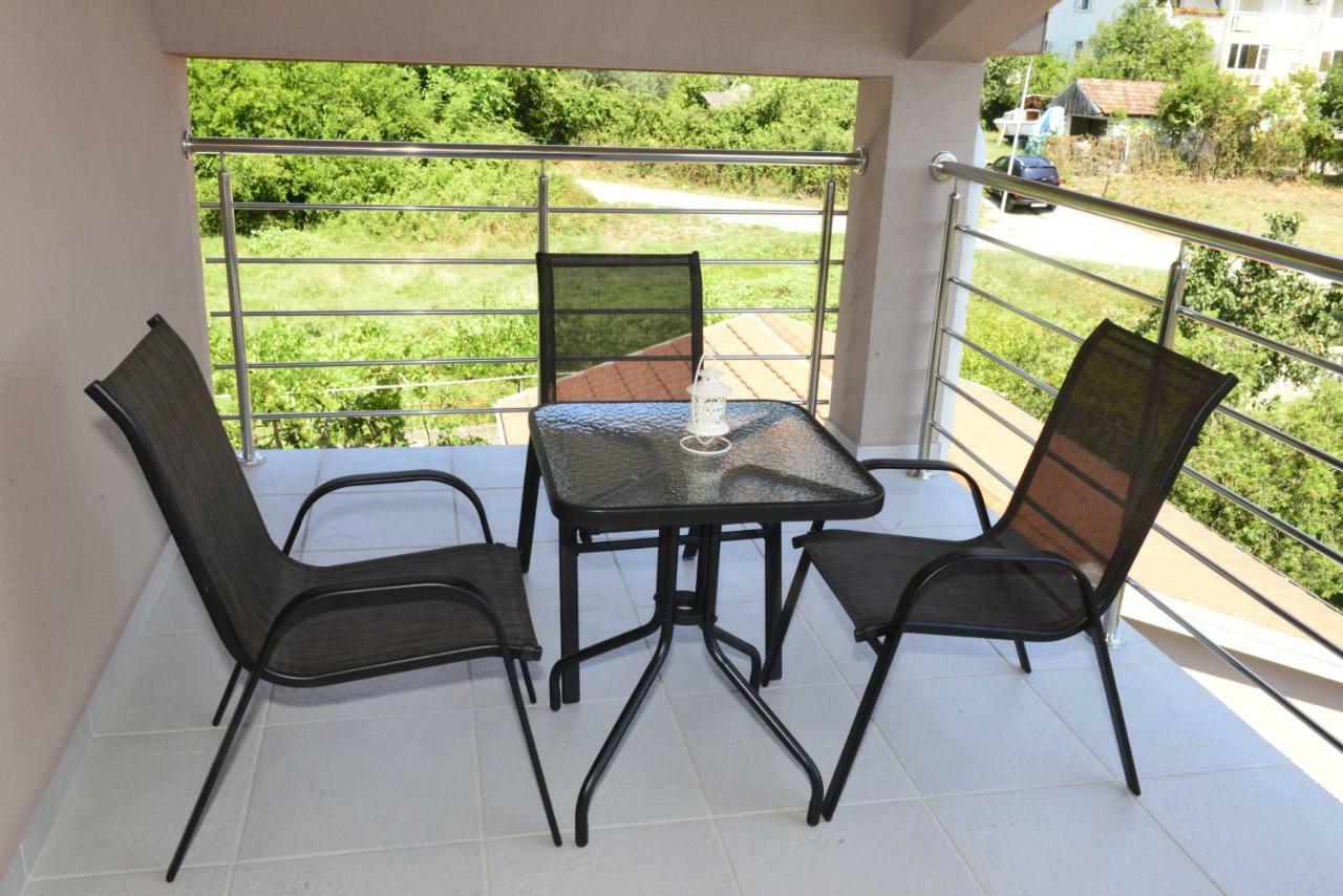 Apartmani Stefanija Tivat Buitenkant foto