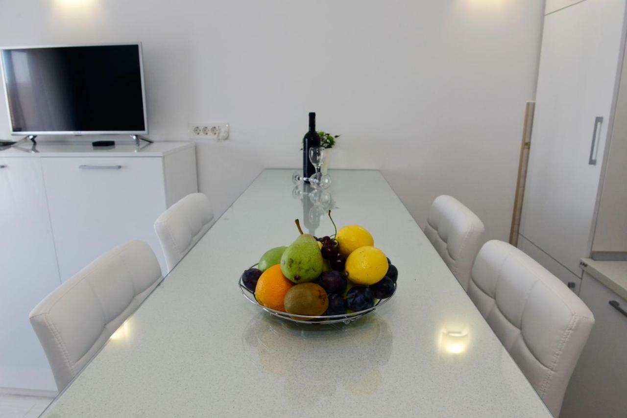 Apartmani Stefanija Tivat Buitenkant foto