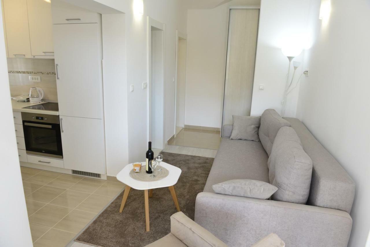 Apartmani Stefanija Tivat Buitenkant foto